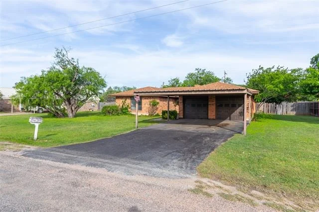 Photo of 1424 Sunset Drive