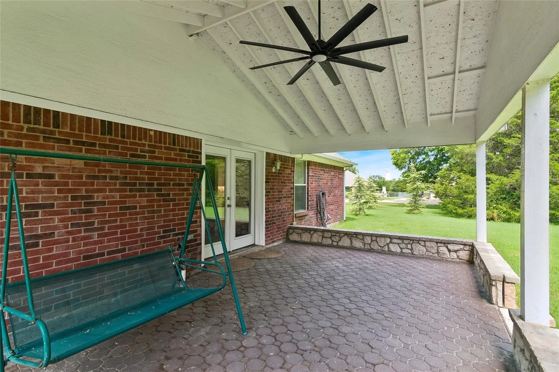 Photo of 855 Cross Timbers Drive