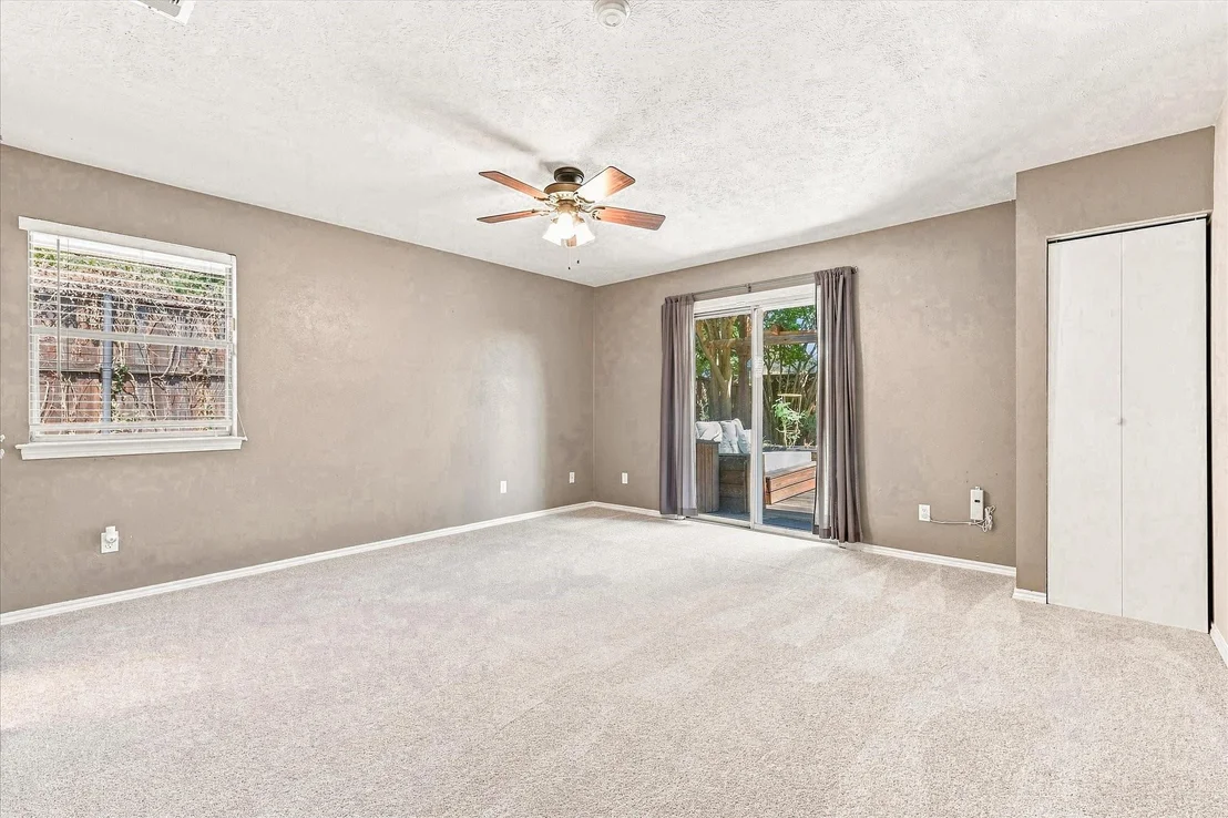 Photo of 2525 Eucalyptus Drive