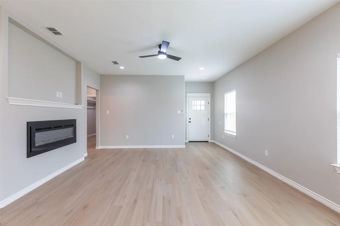 Photo of 7904 Freedom Crest Avenue