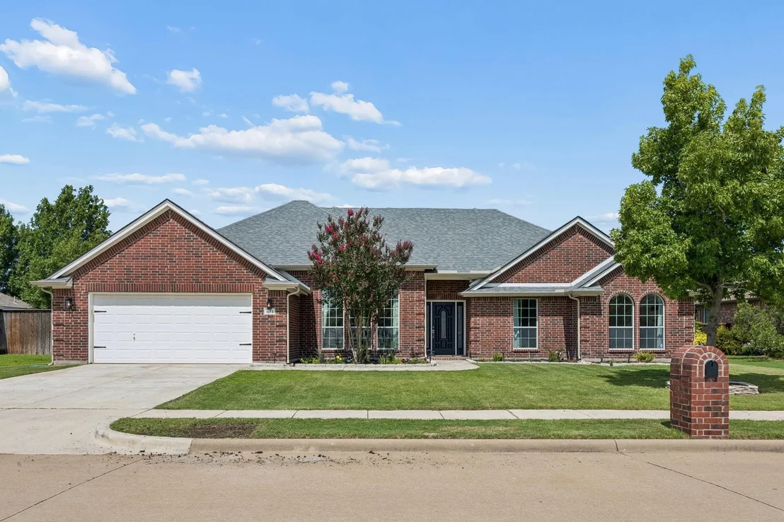 Photo of 671 Stefhanie Drive