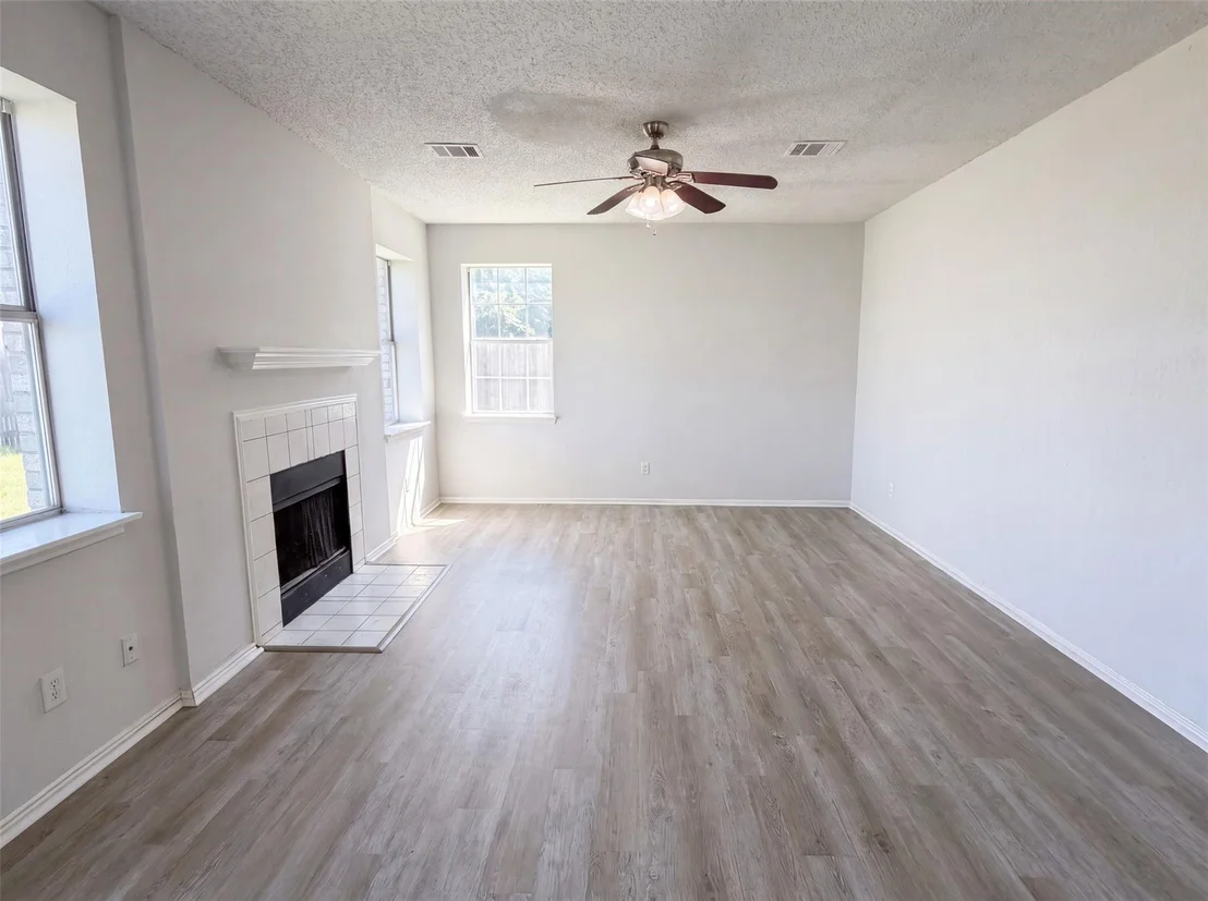 Photo of 861 Pimernel Lane