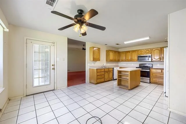 Photo of 16018 University Drive