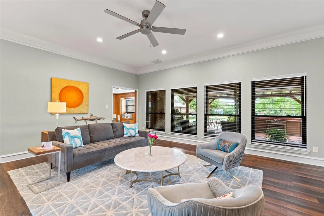 Photo of 10612 Live Oak Drive
