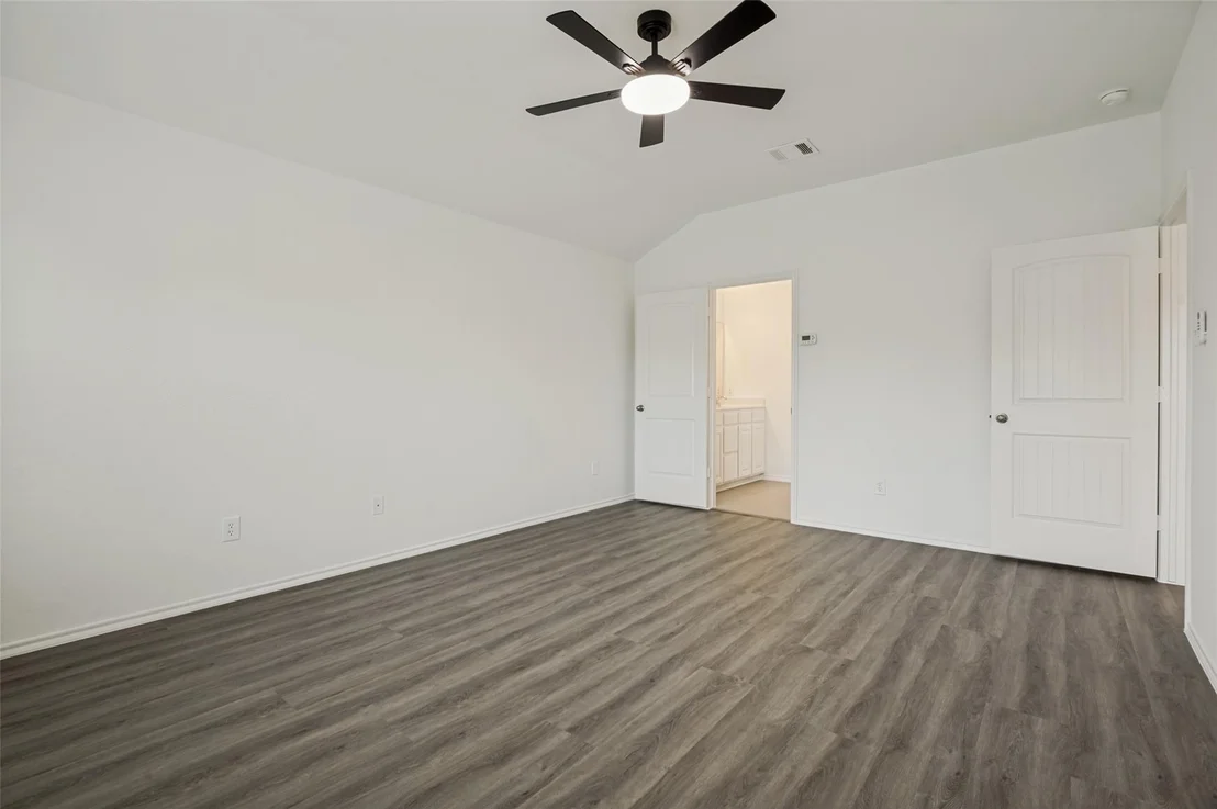 Photo of 1097 Luton Drive
