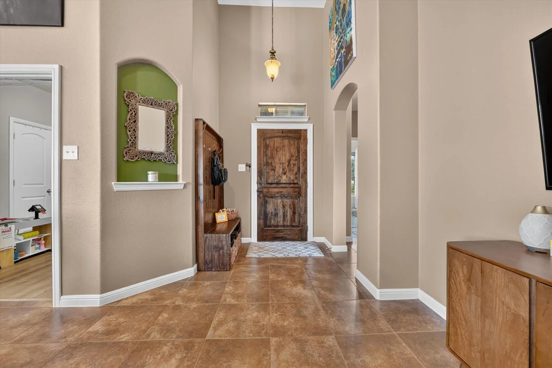 Photo of 424 Foxcraft Drive