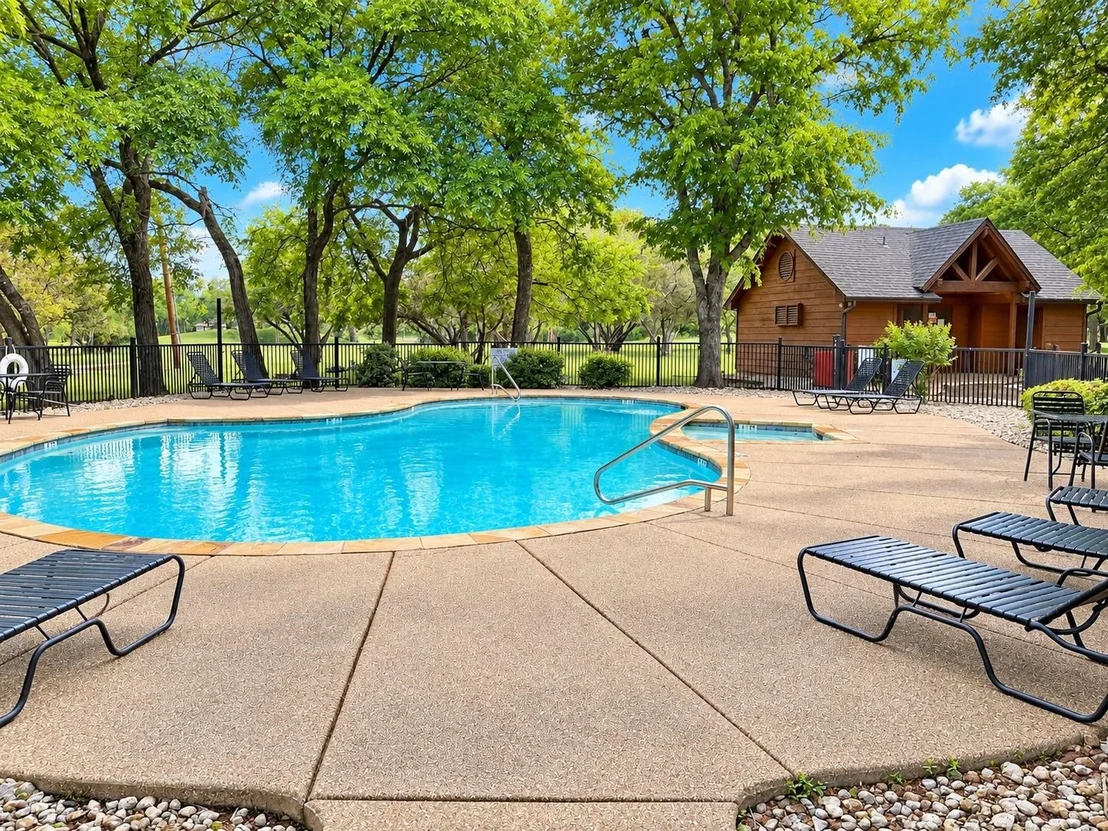 Photo of 46003 White Bluff Drive