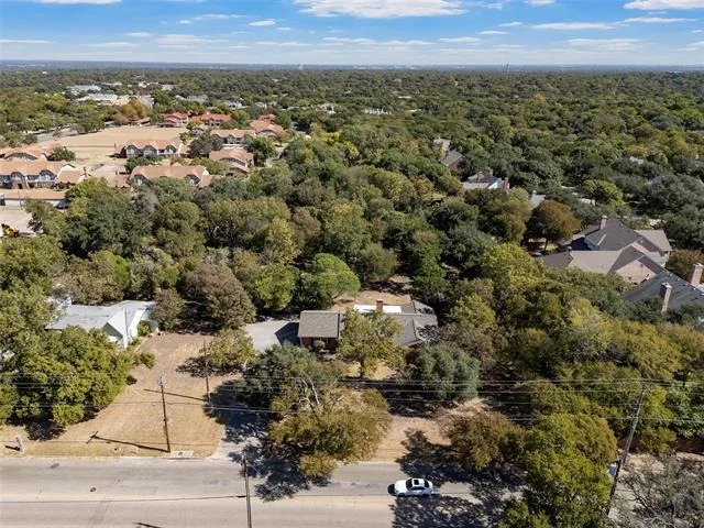 Photo of 4825 Hillcrest Drive