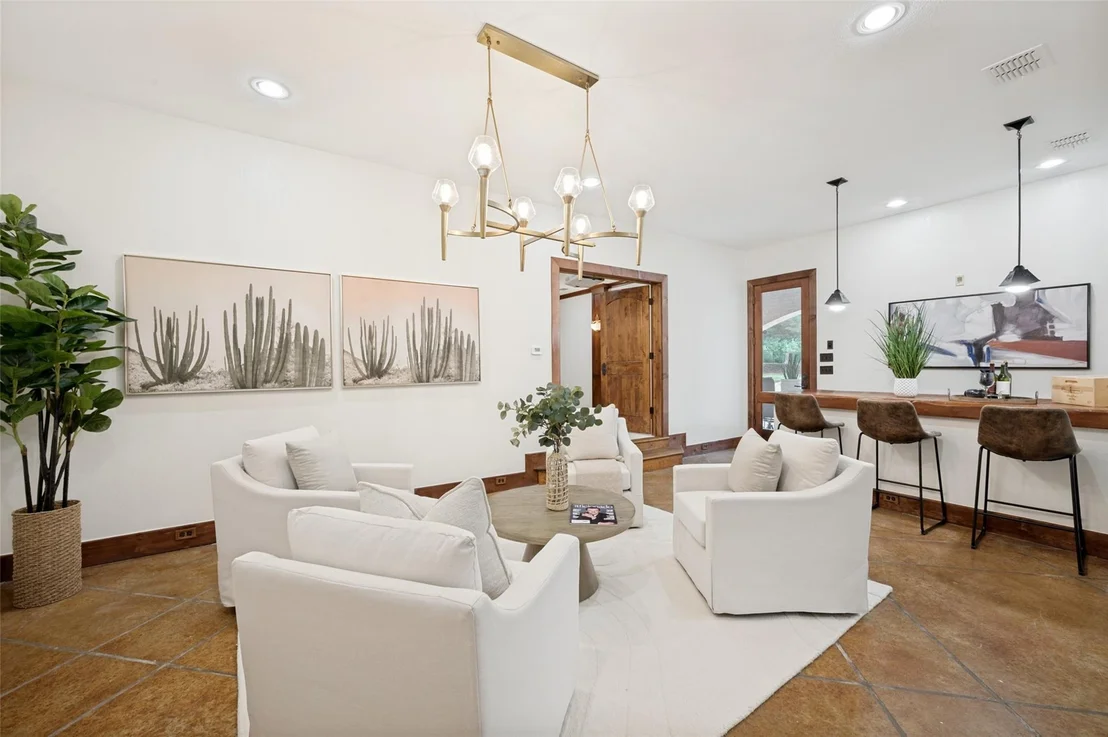 Photo of 2626 Twelve Oaks Lane