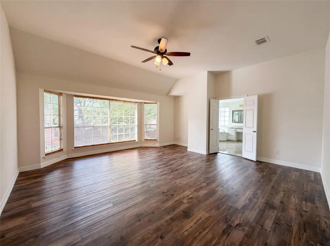 Photo of 1429 Greenbriar Drive