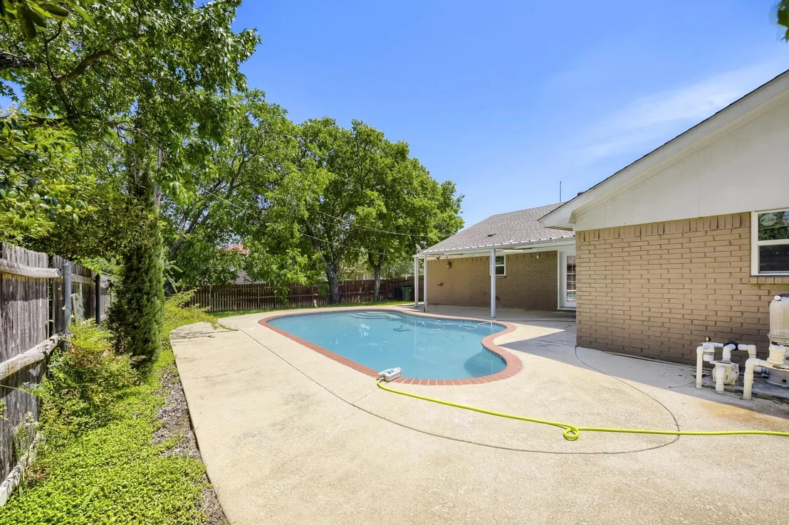 Photo of 917 Stratford Drive