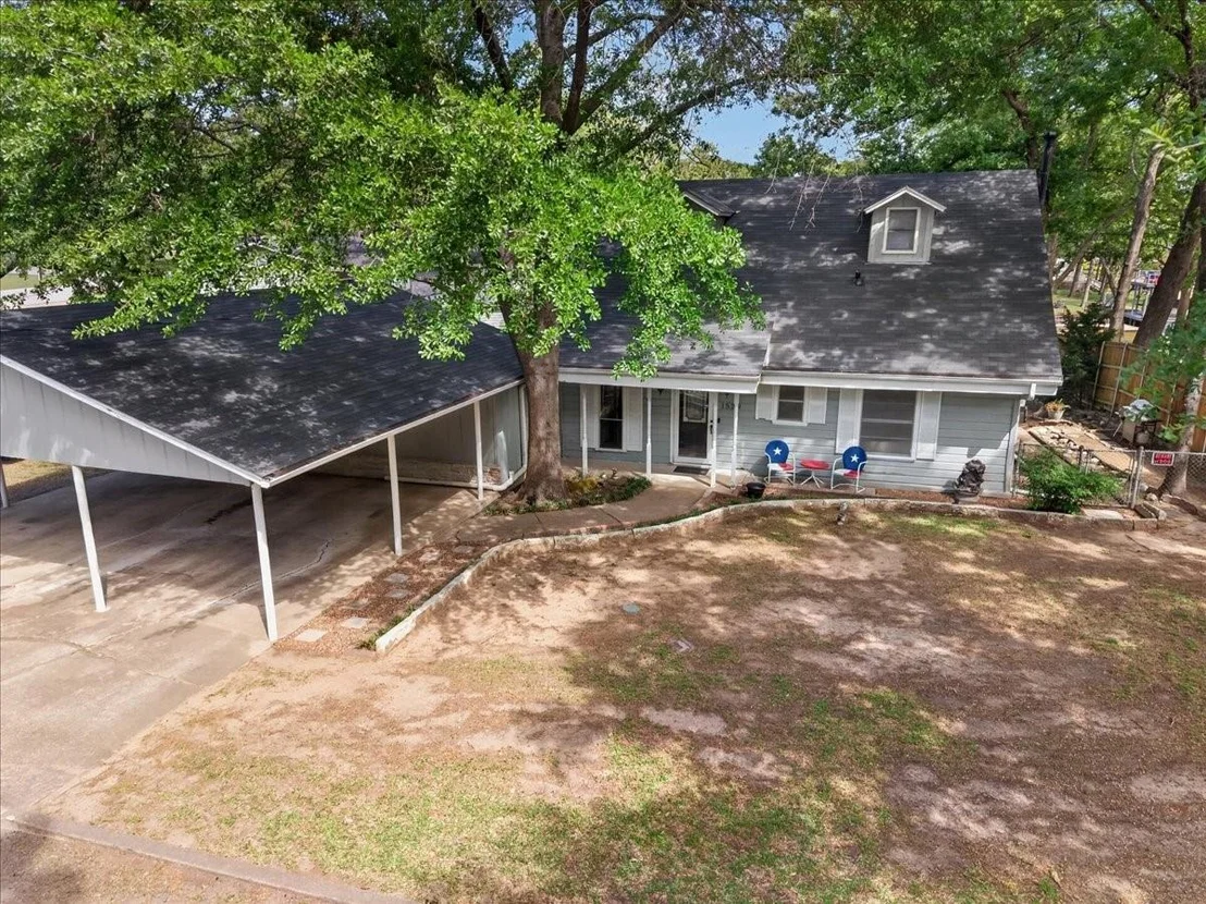 Photo of 1529 Oak Shore Drive