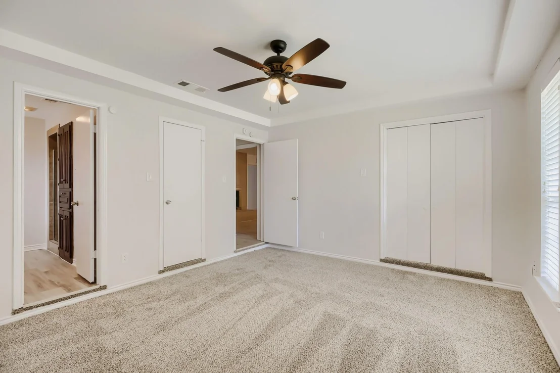Photo of 937 Birchwood Drive