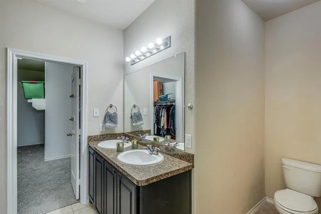 Photo of 616 Cameron Way