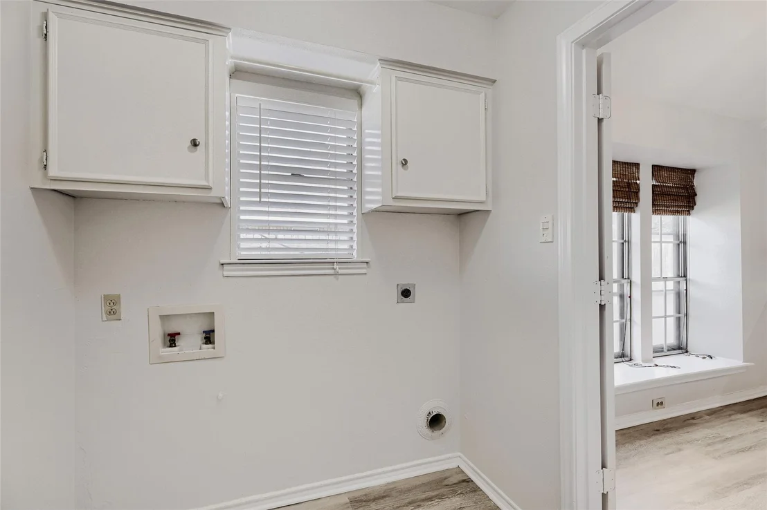 Photo of 1202 E Berkeley Drive