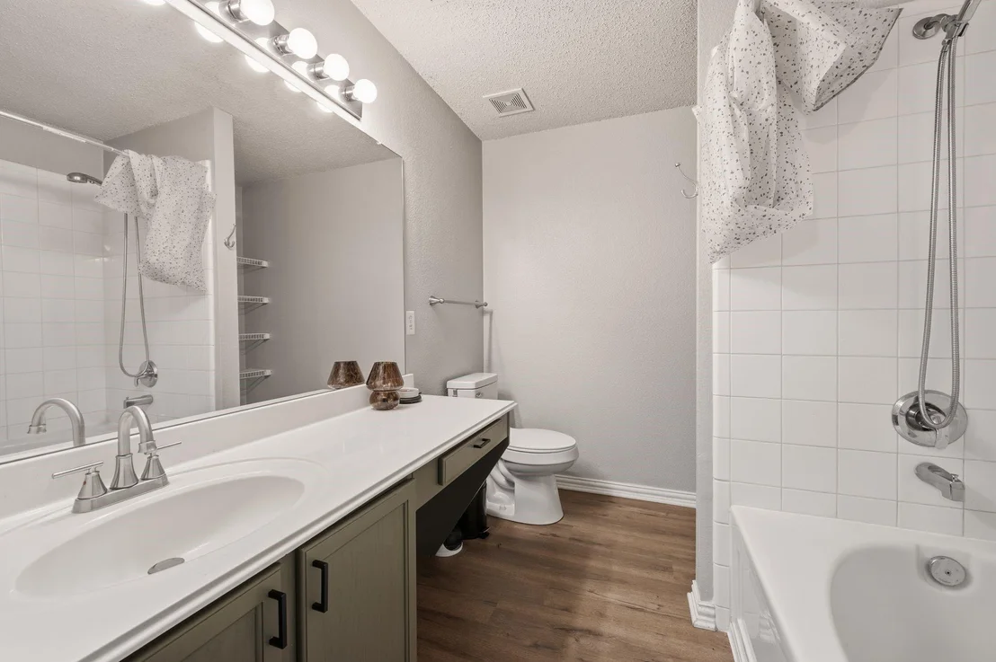 Photo of 1131 Singletree Drive