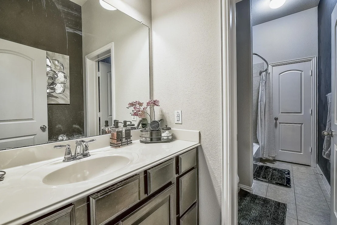 Photo of 3904 Deer Lake Drive