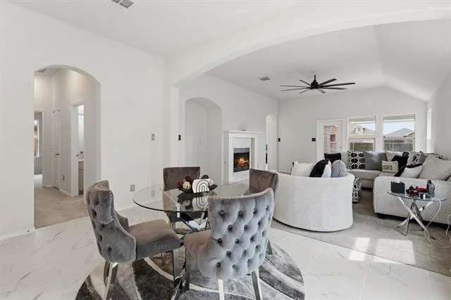 Photo of 908 Madeline Lane
