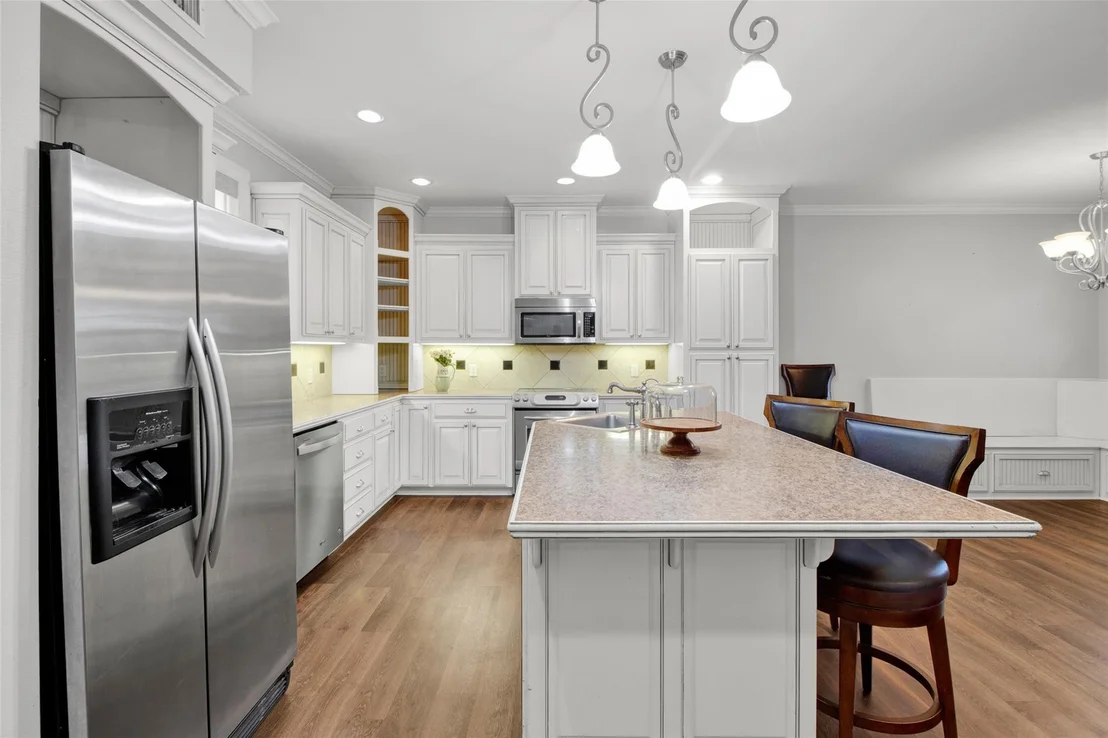 Photo of 3815 Holly Ridge Drive