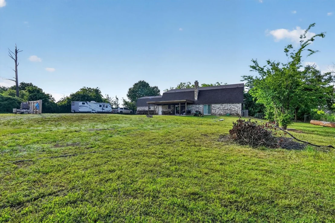 Photo of 4041 Burleson Retta Road