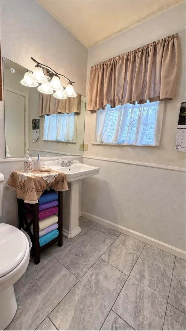 Photo of 1723 Montrose Drive