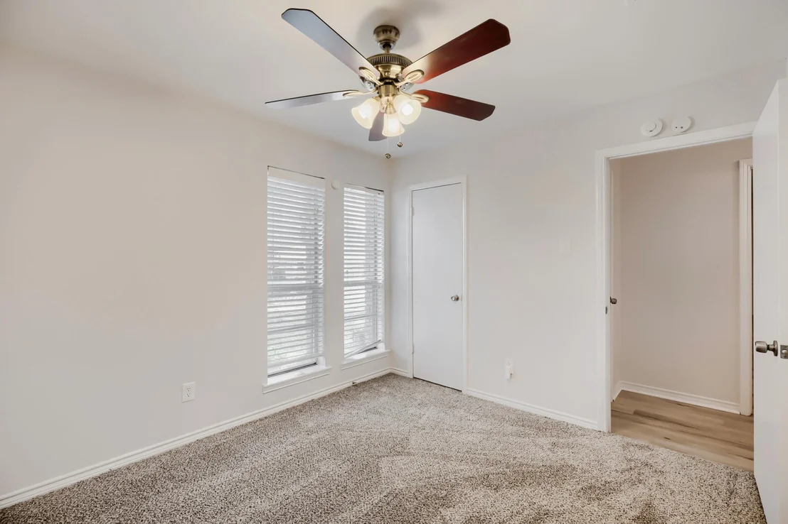 Photo of 937 Birchwood Drive
