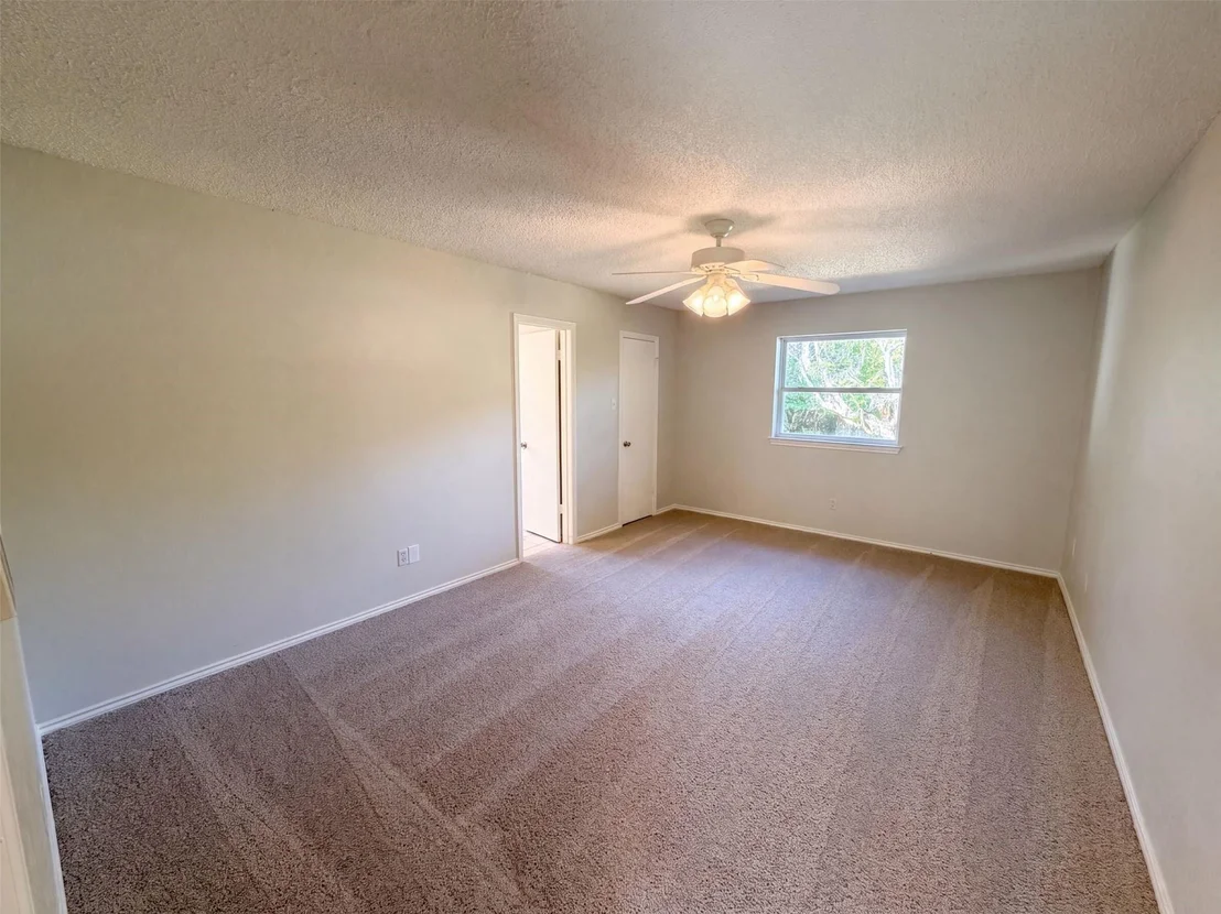Photo of 2209 Mountainview Drive