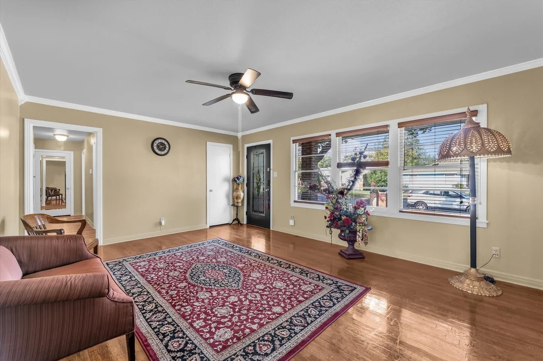 Photo of 1837 Northcrest Drive