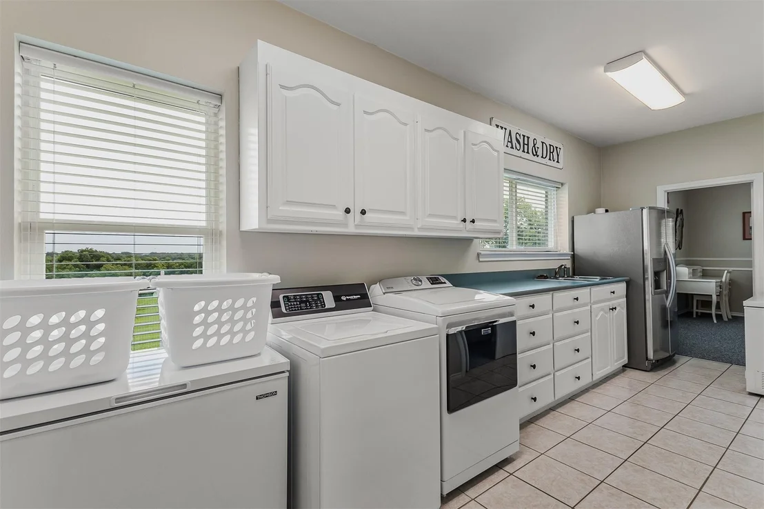 Photo of 339 Colwell Road