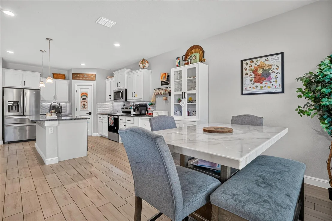Photo of 1425 Bennett Drive