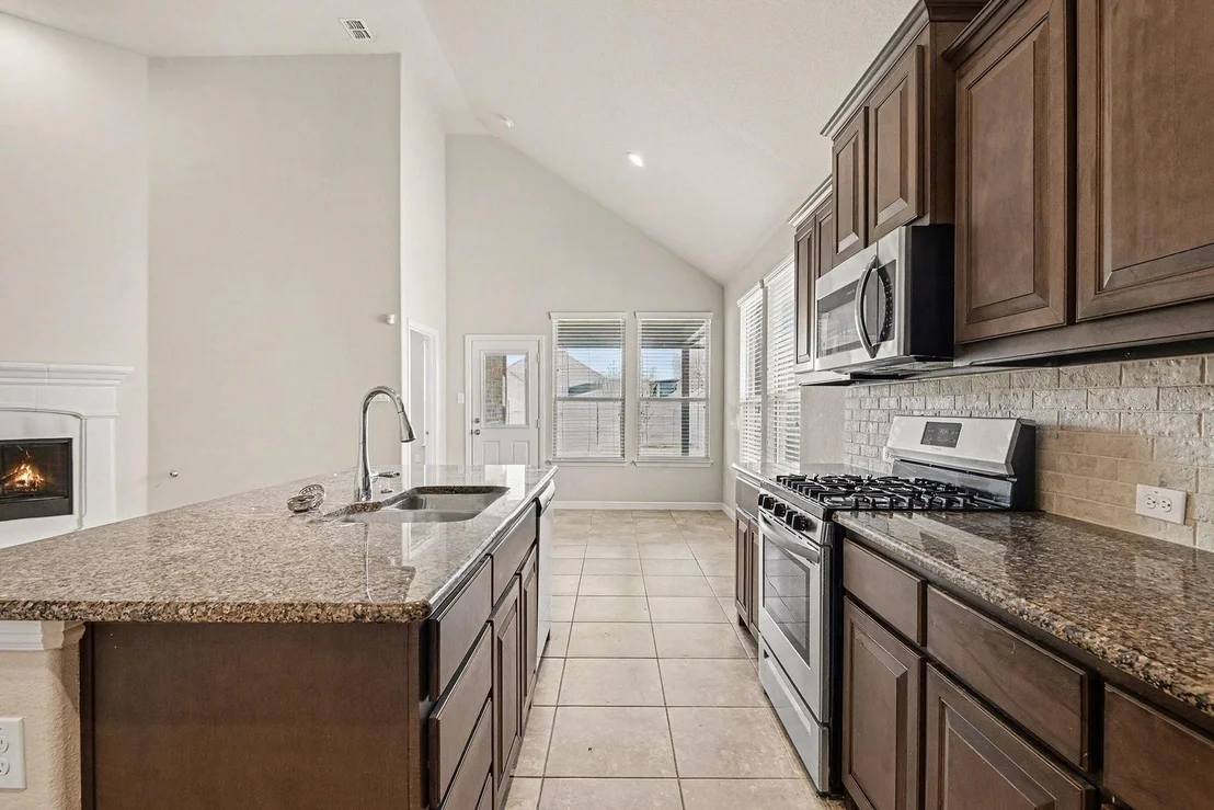 Photo of 905 Falcon Road
