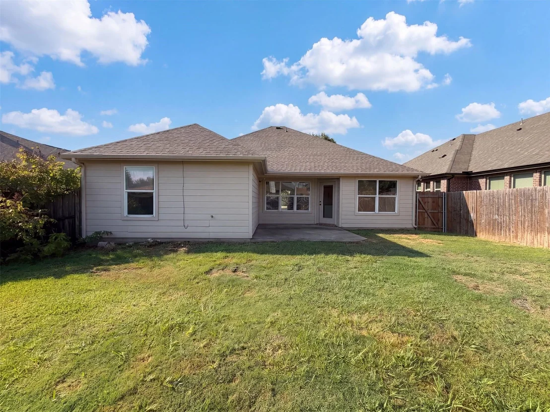 Photo of 804 Bamboo Drive