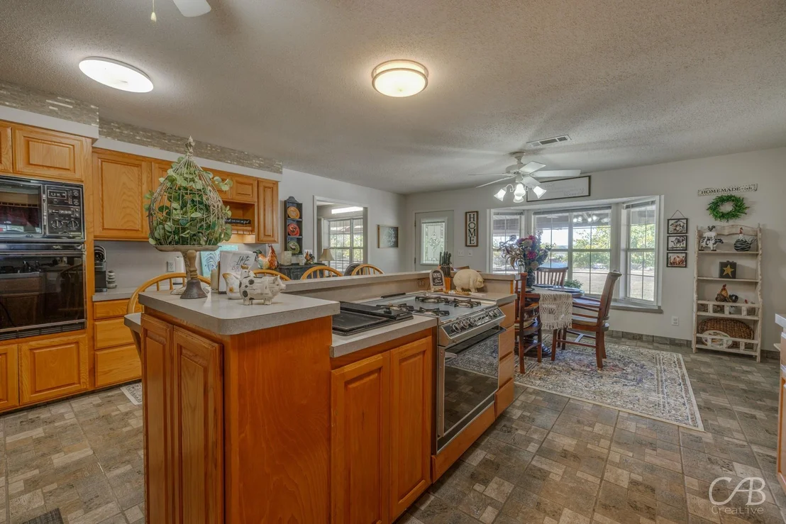 Photo of 155 Lakeview Drive