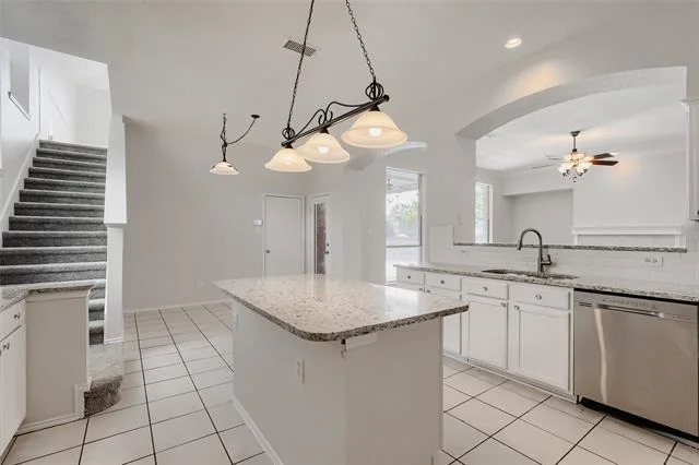 Photo of 1013 Hampstead Drive