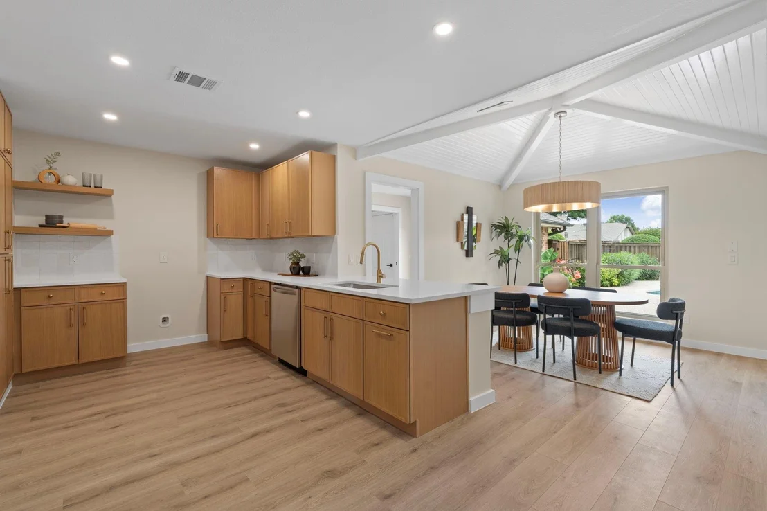 Photo of 2202 Silver Holly Lane