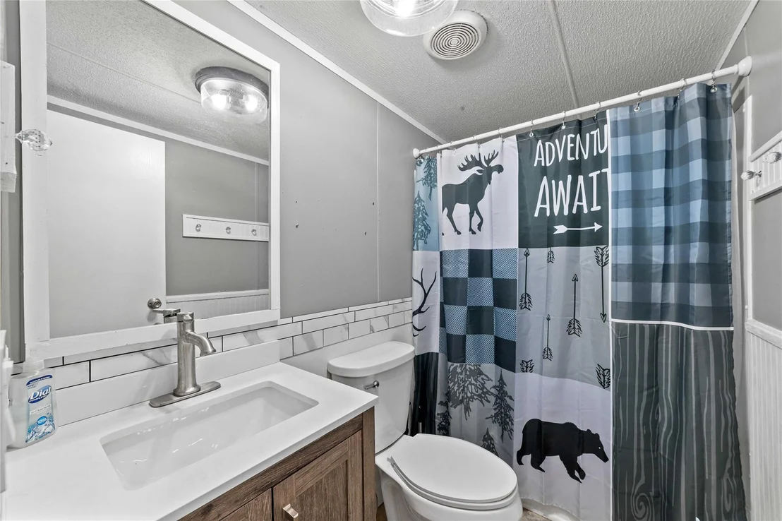 Photo of 4991 Thunderbird Drive
