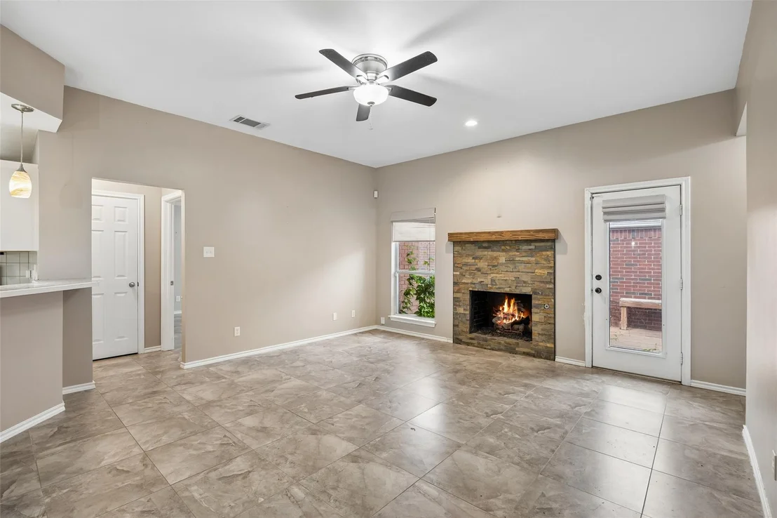 Photo of 716 Ashbrook Drive