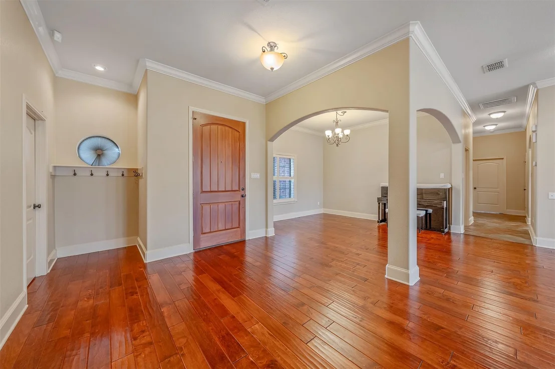 Photo of 6526 Ashmore