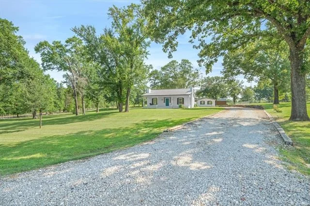 Photo of 111 VZ County Road 3626