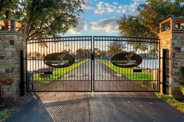 Photo of 656 Enchanted Isles Drive