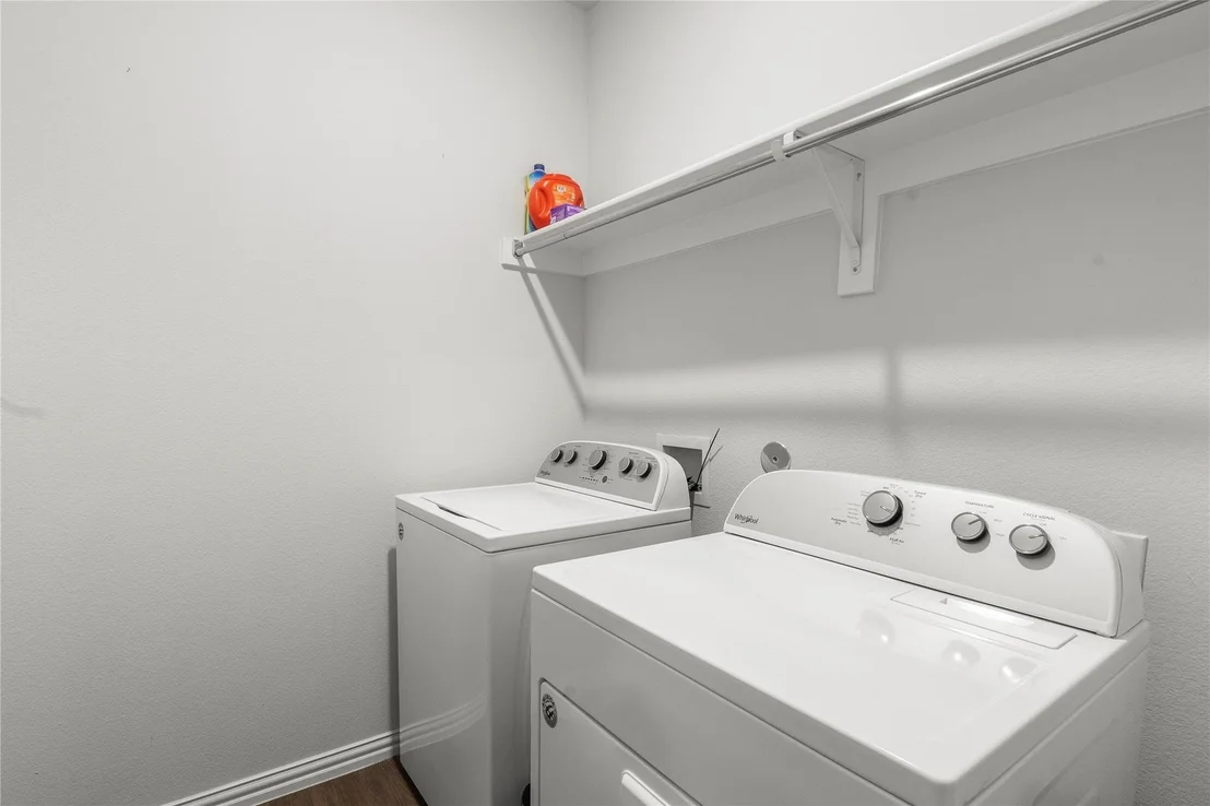 Photo of 115 Oak Springs Loop