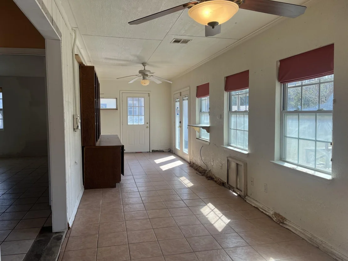 Photo of 3908 Lakecliff Drive