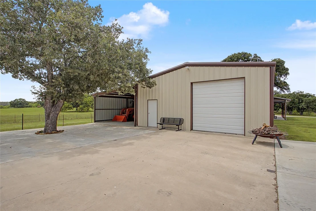 Photo of 2728 S Fm 129
