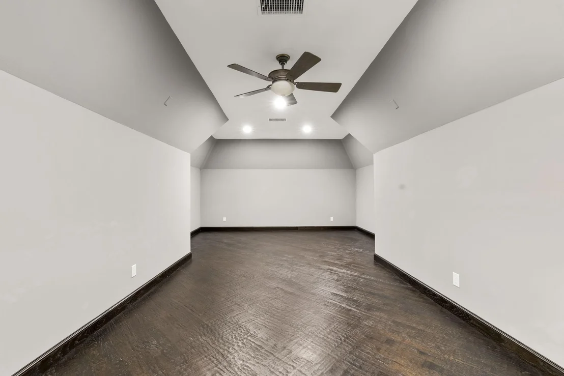 Photo of 2656 Twelve Oaks Lane
