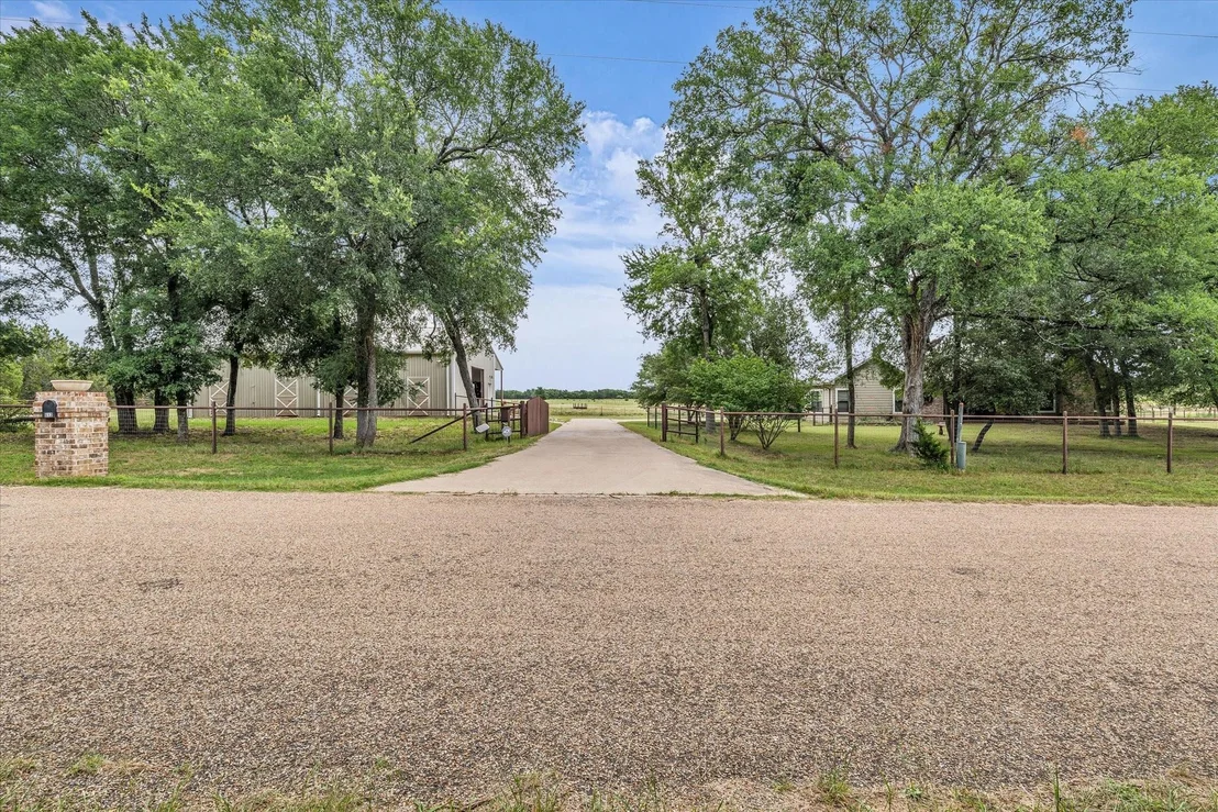 Photo of 613 Bone Road