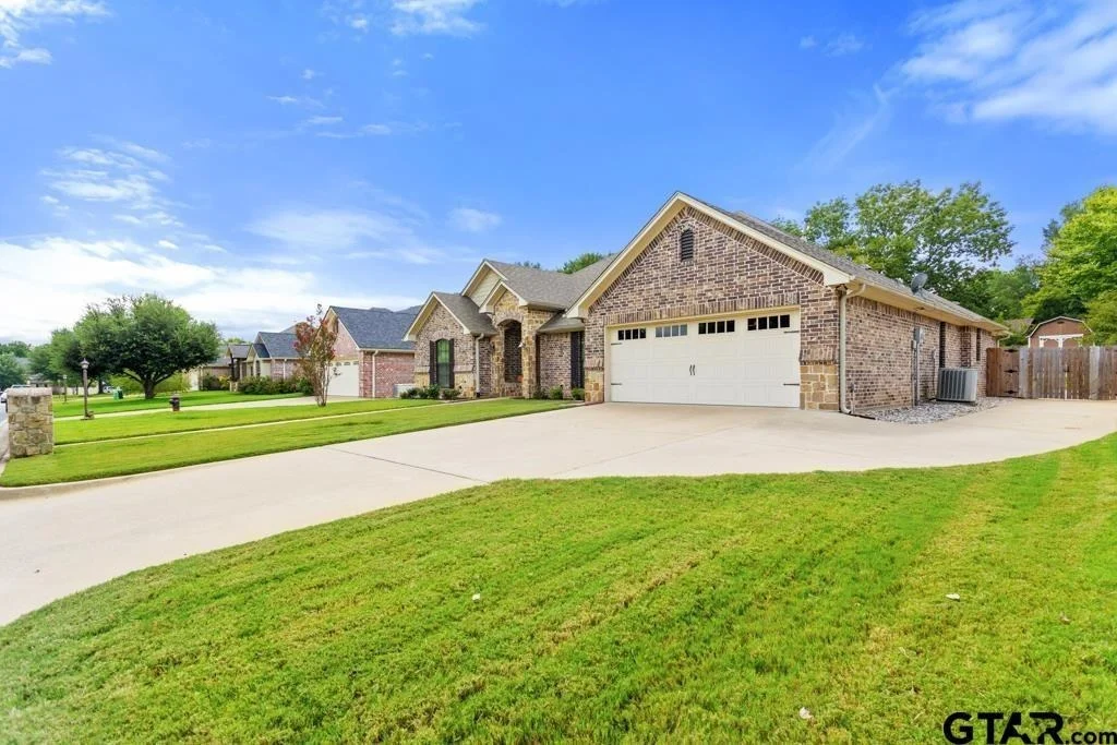 Photo of 19551 Sandhill Lane