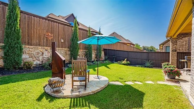 Photo of 7033 Benjamin Way