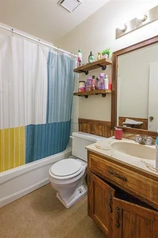 Photo of 1342 Baylor Street