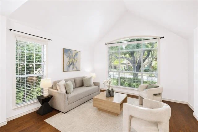 Photo of 306 Fairfax Drive