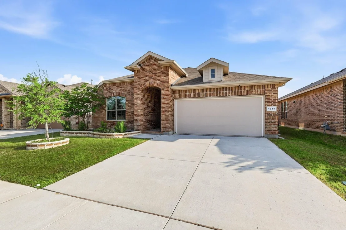 Photo of 1044 Blackhorse Trail